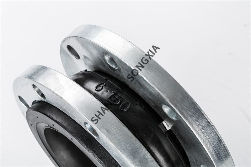 316不銹鋼水務橡膠接頭使用時需要注意哪些？