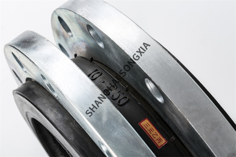 為什么說316不銹鋼傳動系統橡膠接頭是一種理想的管道連接器?