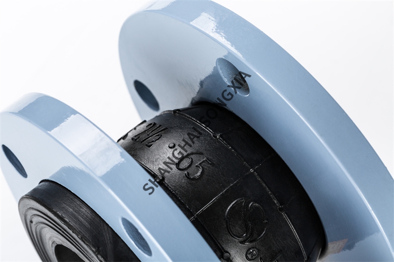 碳鋼法蘭冷凝泵橡膠接頭的特性體現在哪里？